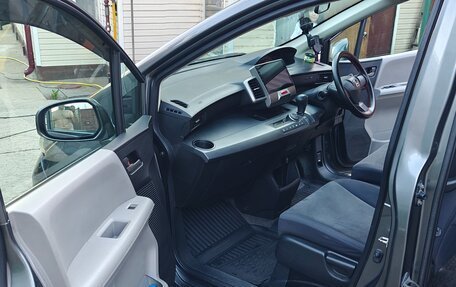 Honda Freed I, 2010 год, 700 000 рублей, 13 фотография