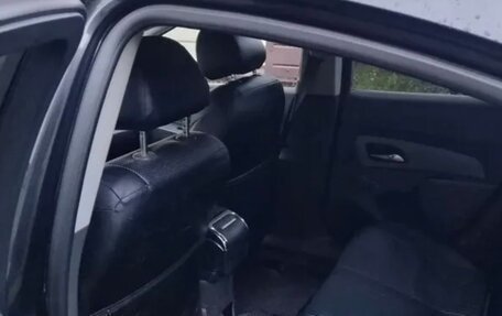 Chevrolet Cruze II, 2010 год, 450 000 рублей, 6 фотография