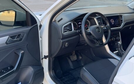 Volkswagen T-Roc I, 2021 год, 2 350 000 рублей, 8 фотография