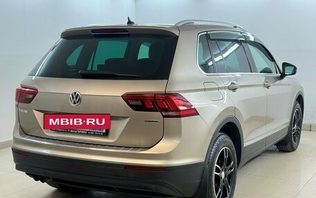 Volkswagen Tiguan II, 2018 год, 2 250 000 рублей, 4 фотография