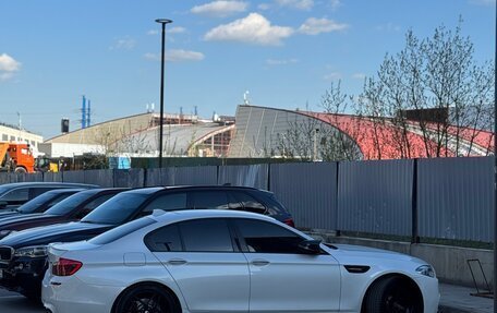 BMW 5 серия, 2016 год, 2 350 000 рублей, 2 фотография