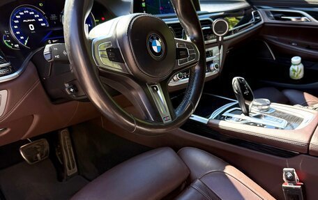 BMW 7 серия, 2018 год, 4 250 000 рублей, 9 фотография