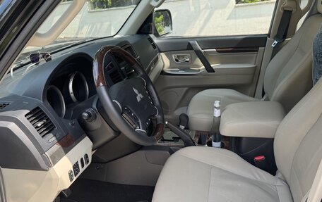 Mitsubishi Pajero IV, 2014 год, 3 500 000 рублей, 3 фотография