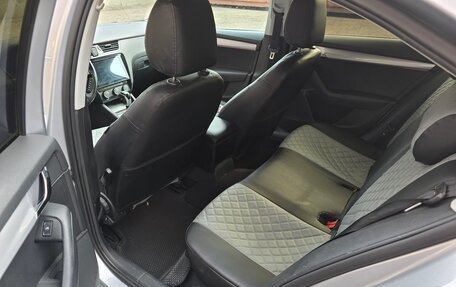 Skoda Octavia, 2015 год, 1 050 000 рублей, 9 фотография