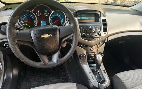 Chevrolet Cruze II, 2012 год, 590 000 рублей, 6 фотография