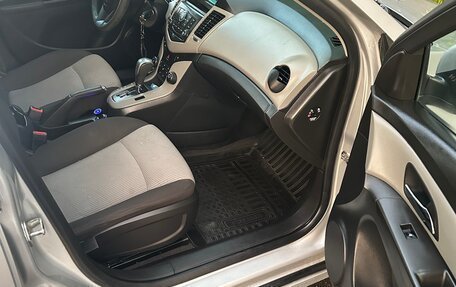 Chevrolet Cruze II, 2012 год, 590 000 рублей, 7 фотография