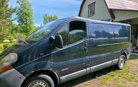 Renault Trafic, 2002 год, 649 999 рублей, 3 фотография