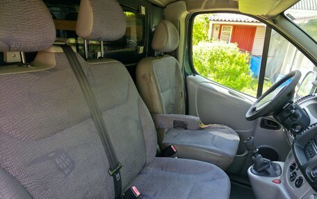 Renault Trafic, 2002 год, 649 999 рублей, 17 фотография