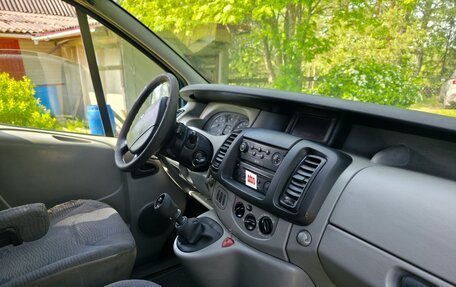 Renault Trafic, 2002 год, 649 999 рублей, 16 фотография