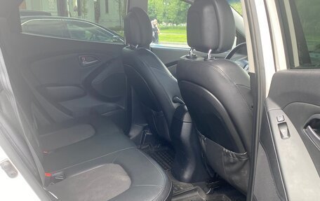 Hyundai ix35 I рестайлинг, 2014 год, 1 350 000 рублей, 14 фотография