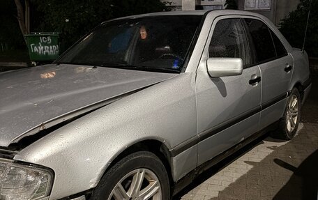 Mercedes-Benz C-Класс, 1994 год, 95 000 рублей, 2 фотография