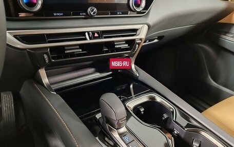 Lexus RX IV рестайлинг, 2025 год, 8 600 000 рублей, 19 фотография