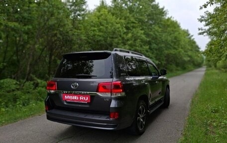 Toyota Land Cruiser 200, 2020 год, 9 300 000 рублей, 4 фотография