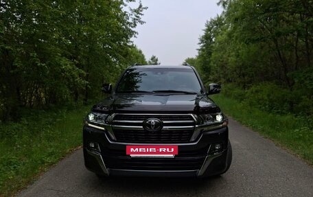 Toyota Land Cruiser 200, 2020 год, 9 300 000 рублей, 10 фотография
