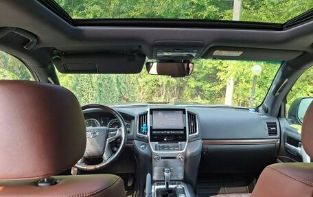 Toyota Land Cruiser 200, 2020 год, 9 300 000 рублей, 31 фотография