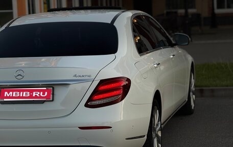 Mercedes-Benz E-Класс, 2019 год, 2 650 000 рублей, 8 фотография