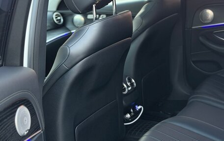Mercedes-Benz E-Класс, 2019 год, 2 650 000 рублей, 17 фотография