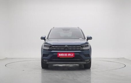 Volkswagen Tharu, 2022 год, 1 422 000 рублей, 2 фотография