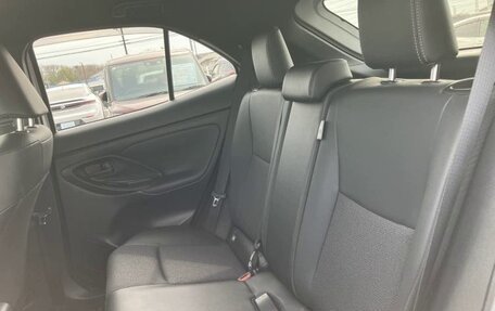 Toyota Yaris Cross, 2022 год, 1 493 000 рублей, 10 фотография