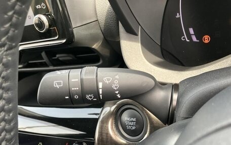 Toyota Yaris Cross, 2022 год, 1 493 000 рублей, 7 фотография
