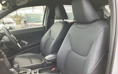 Toyota Yaris Cross, 2022 год, 1 493 000 рублей, 9 фотография