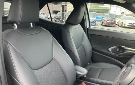 Toyota Yaris Cross, 2022 год, 1 493 000 рублей, 11 фотография