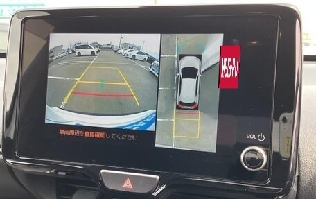Toyota Yaris Cross, 2022 год, 1 493 000 рублей, 17 фотография