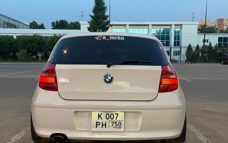 BMW 1 серия, 2011 год, 900 000 рублей, 4 фотография