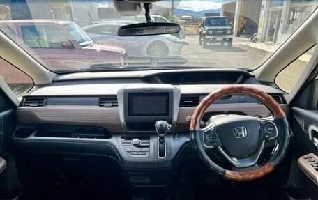 Honda Freed II, 2022 год, 1 492 000 рублей, 10 фотография