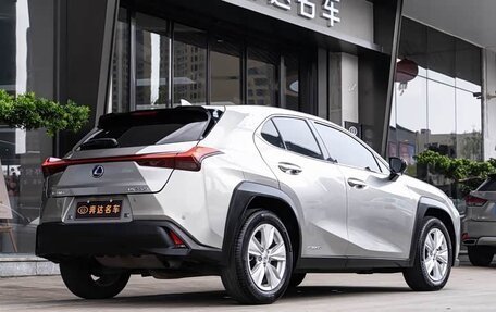 Lexus UX I, 2021 год, 2 350 000 рублей, 3 фотография