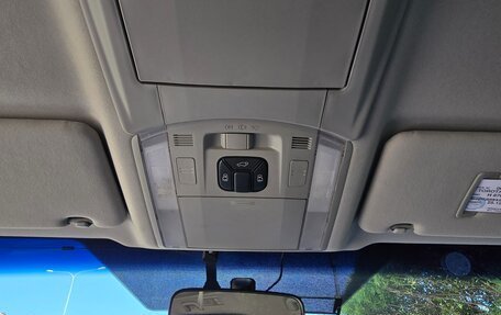 Toyota Vellfire I, 2009 год, 1 980 000 рублей, 13 фотография