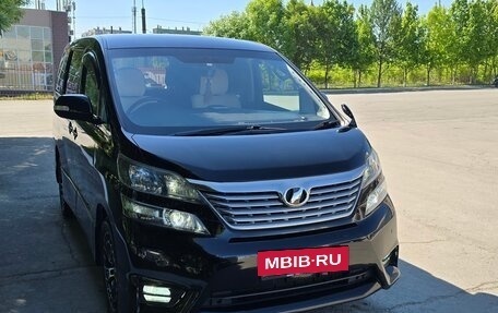 Toyota Vellfire I, 2009 год, 1 980 000 рублей, 2 фотография