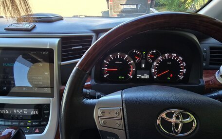 Toyota Vellfire I, 2009 год, 1 980 000 рублей, 16 фотография