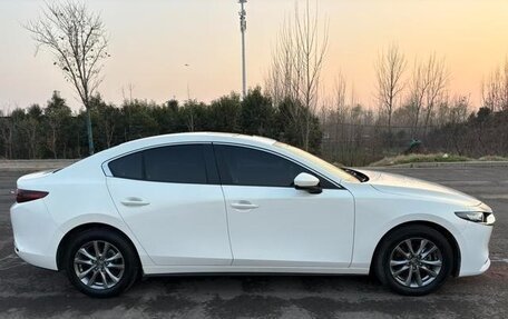 Mazda 3, 2022 год, 1 281 000 рублей, 4 фотография