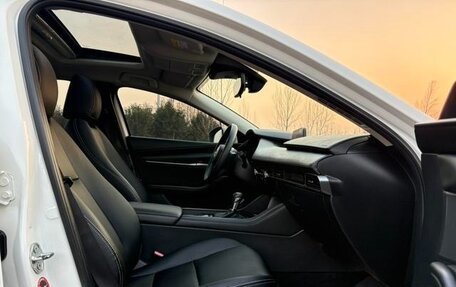 Mazda 3, 2022 год, 1 281 000 рублей, 15 фотография