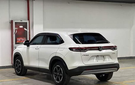 Honda Vezel, 2023 год, 1 510 000 рублей, 5 фотография