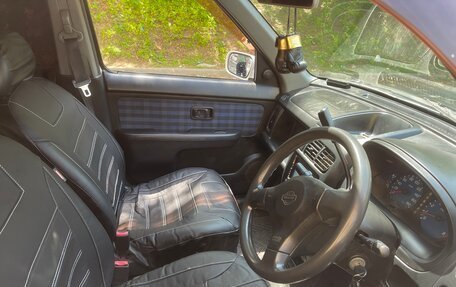 Nissan Cube II, 2000 год, 95 000 рублей, 5 фотография