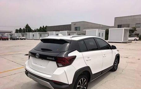 Toyota Yaris XP150 рестайлинг, 2022 год, 910 000 рублей, 5 фотография