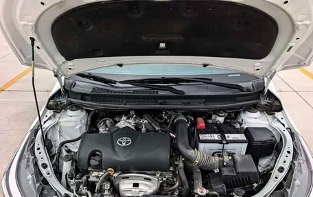 Toyota Yaris XP150 рестайлинг, 2022 год, 910 000 рублей, 15 фотография