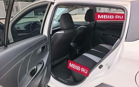 Toyota Yaris XP150 рестайлинг, 2022 год, 910 000 рублей, 14 фотография
