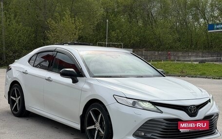 Toyota Camry, 2019 год, 3 200 000 рублей, 3 фотография