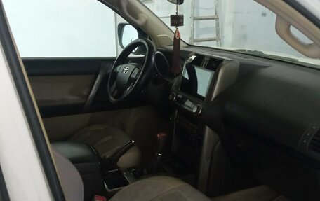 Toyota Land Cruiser Prado 150 рестайлинг 2, 2010 год, 2 649 000 рублей, 5 фотография