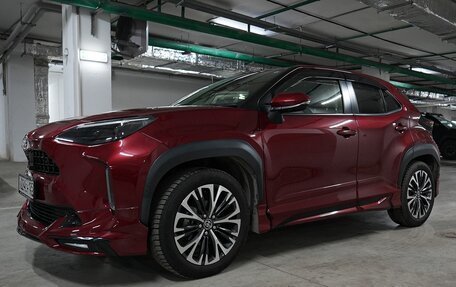 Toyota Yaris Cross, 2021 год, 1 790 000 рублей, 3 фотография