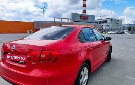 Volkswagen Jetta VI, 2011 год, 890 000 рублей, 5 фотография