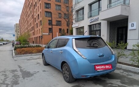 Nissan Leaf I, 2015 год, 600 000 рублей, 3 фотография