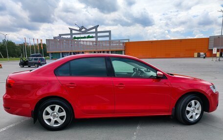 Volkswagen Jetta VI, 2011 год, 890 000 рублей, 6 фотография