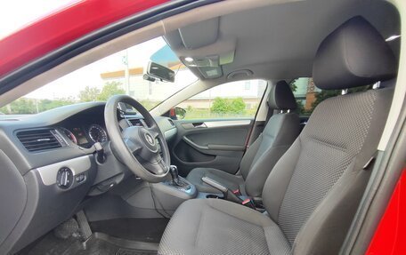 Volkswagen Jetta VI, 2011 год, 890 000 рублей, 10 фотография