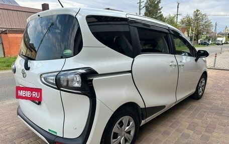Toyota Sienta II, 2020 год, 1 498 000 рублей, 2 фотография
