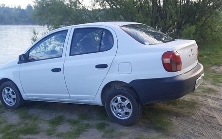 Toyota Platz, 2002 год, 365 000 рублей, 6 фотография
