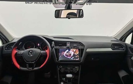 Volkswagen Tiguan II, 2021 год, 1 915 009 рублей, 4 фотография
